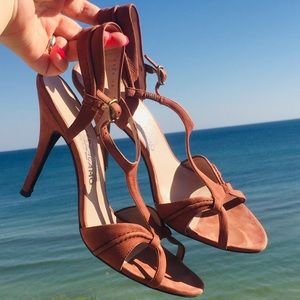 $695 Salvatore Ferragamo cinnamon sandals stiletto